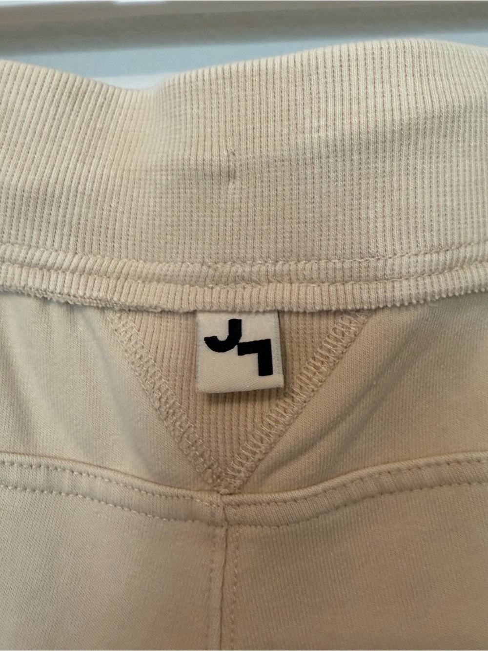 Women's Mid-Rise French Terry
Shorts - Picture 5 of 8